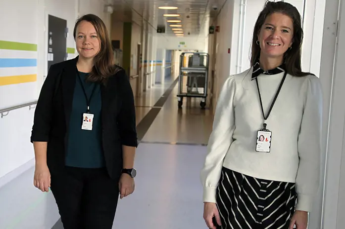 Leder for klinisk arbeidsgruppe Vivi Haaheim (t.v.) og prosjektleder og innovasjonssjef Ingunn Olsen i Sykehuset Østfold.