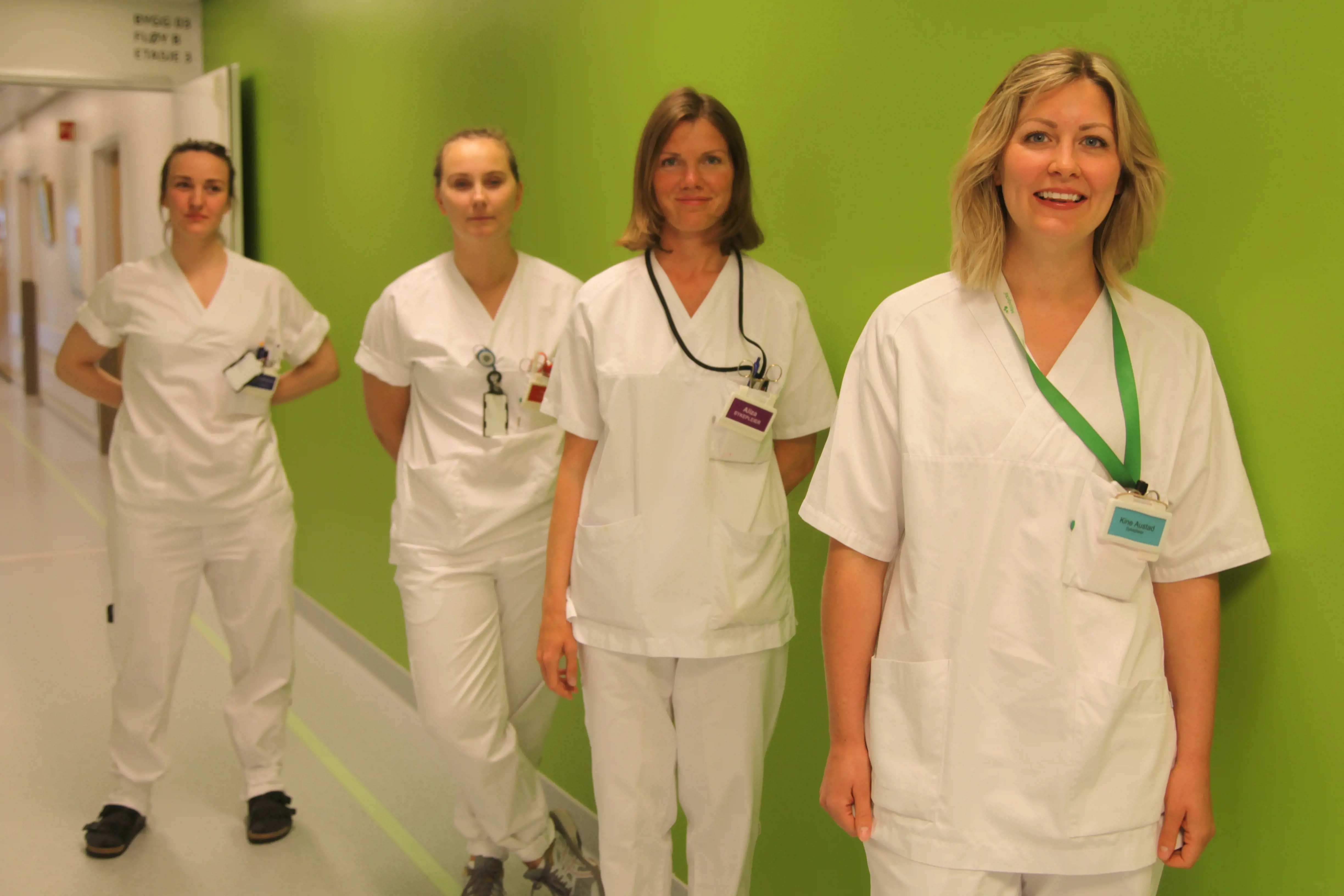 Sykepleiere på døgnområde 6 ortopedi har utdannet seg til sårsykepleiere.